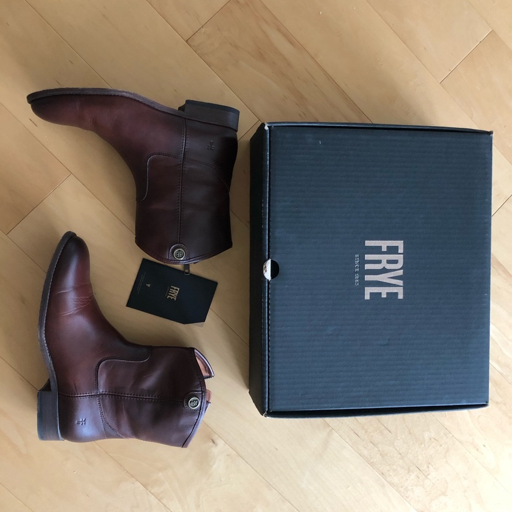 Frye Genuine Leather Boots - Picture 2 of 4